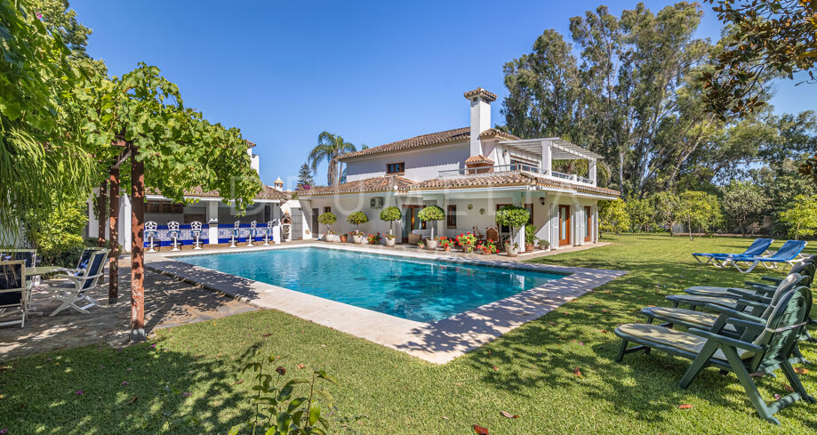 Coastal Villa in Villacana, Estepona