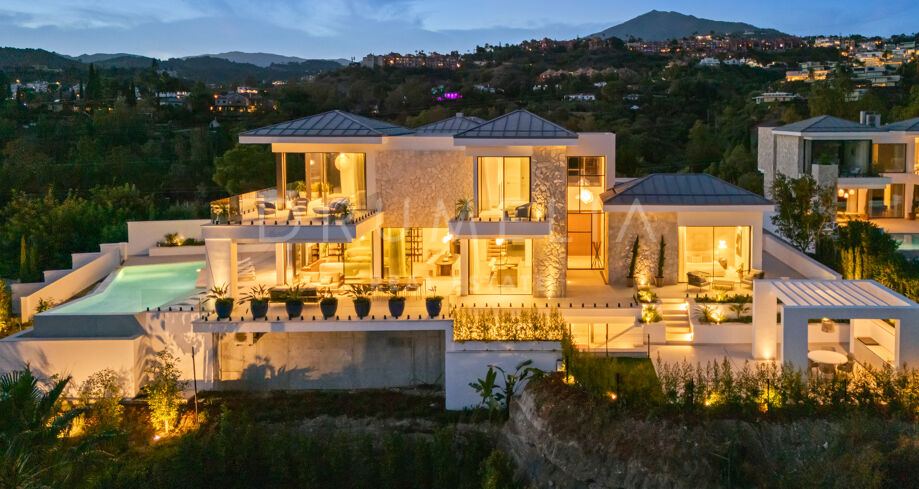 Luxury Residence with Panoramic Sea and Mountain Views – La Quinta