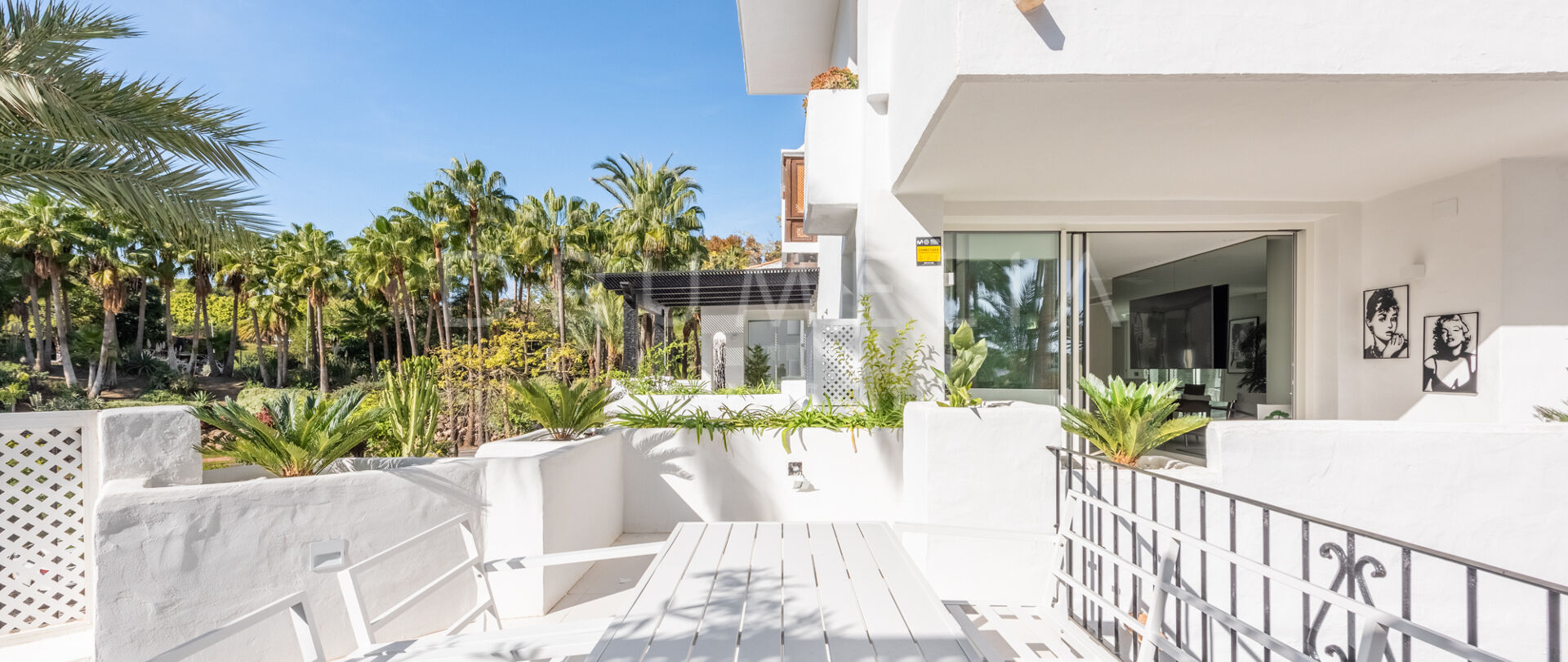 Renovated Luxury Apartment in Marina Puente Romano