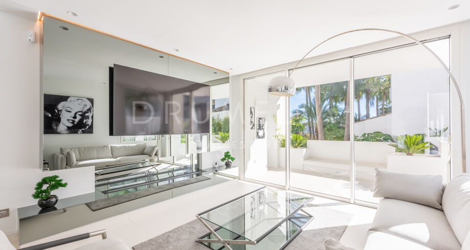 Renovated Luxury Apartment in Marina Puente Romano