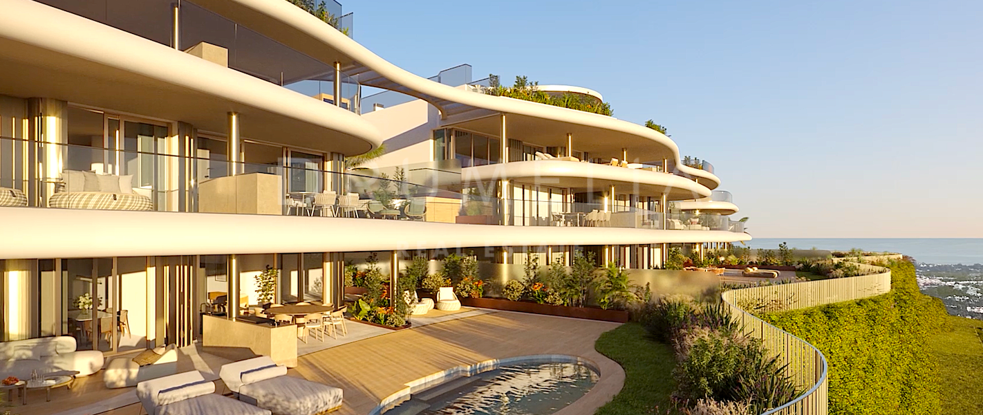 Luxury 2-Bed Apartment with Private Pool in La Quinta, Benahavís