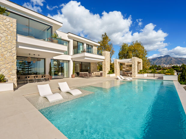 Modern Mediterranean Masterpiece in La Quinta