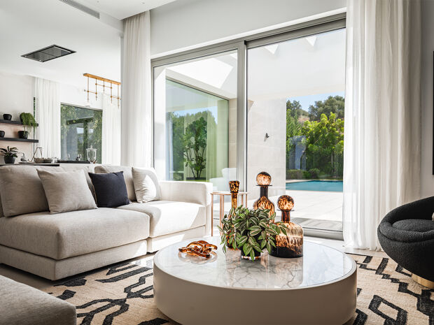 Samtida Elegans på Nya Gyllene Milen, Estepona