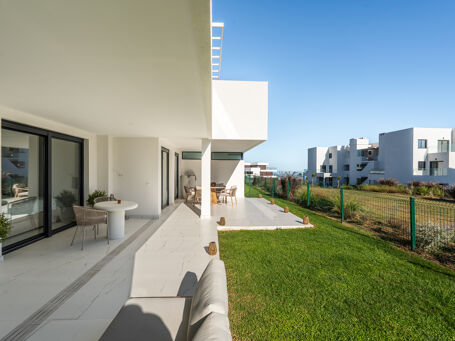 Ground Floor Apartment for sale in Bahia de Casares