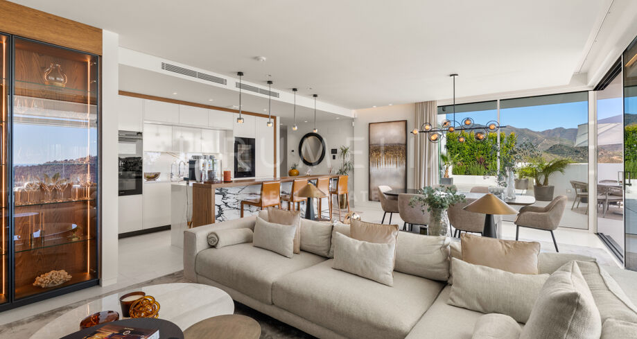 Elegant Modern Penthouse with Sea Views in Palo Alto, Ojén