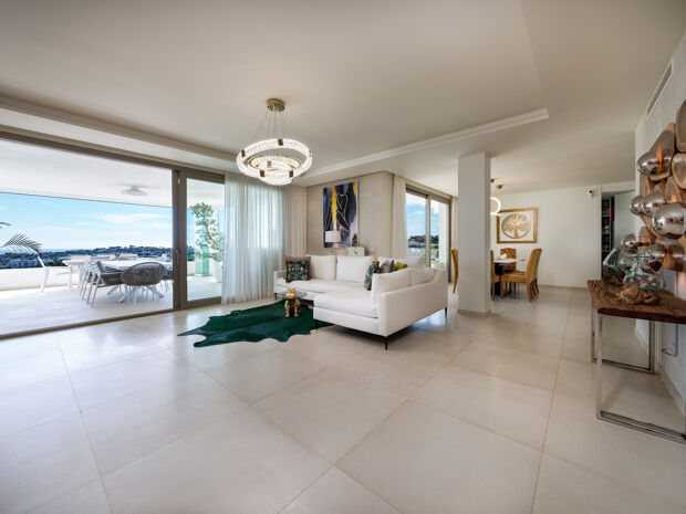 Luxe Appartement met Panoramisch Uitzicht in 9 Lions Residences