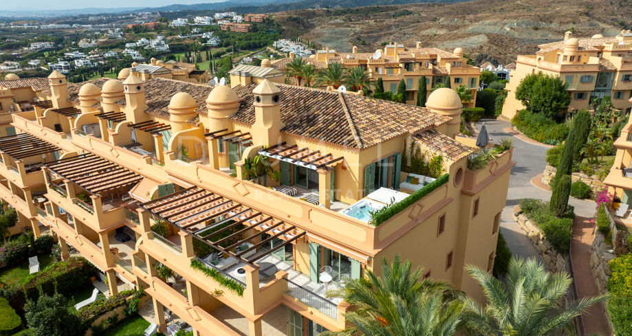 Duplex Penthouse with Sea Views in Four Seasons, Los Flamingos