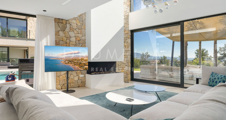 Exclusive Luxury Villa on the Front Line of Golf – Benahavís, Costa del Sol