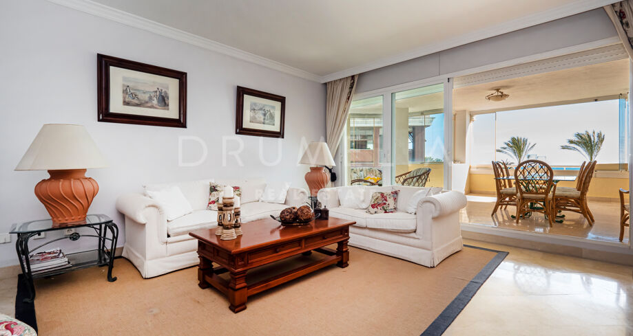 Appartement en Front de Mer à Puerto Banús avec Vue Mer Directe