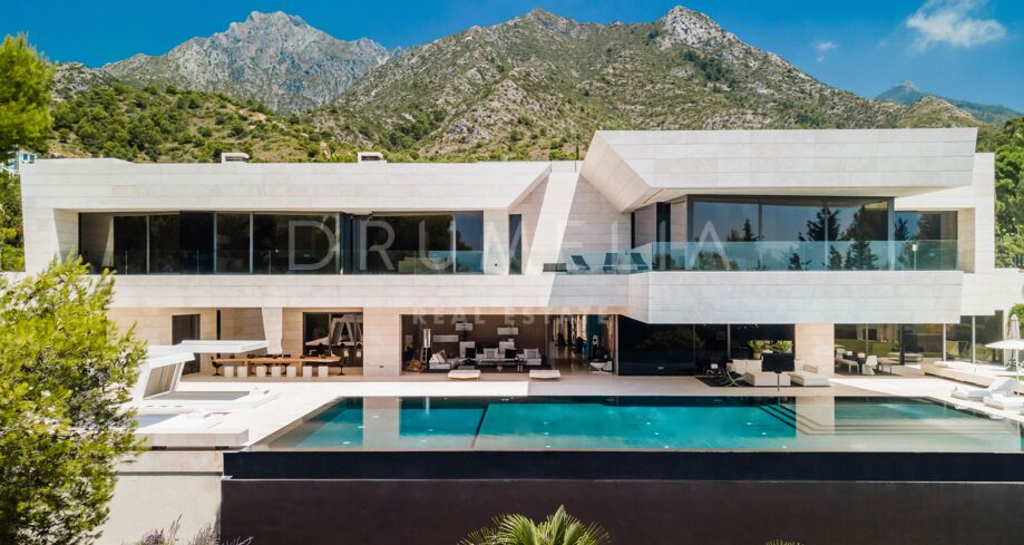 Contemporary Mediterranean Villa in Cascada de Camoján with Exceptional Privacy and Panoramic Views