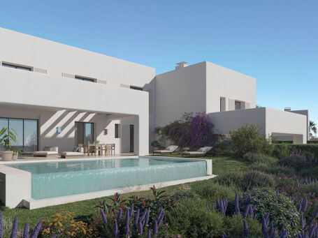 Modern 4-Bedroom Villa Surrounded by Nature in Sotogrande