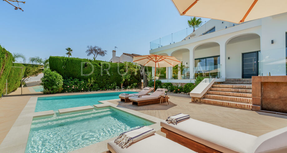 Elegant Renovated Villa in Marbella Country Club, Nueva Andalucía