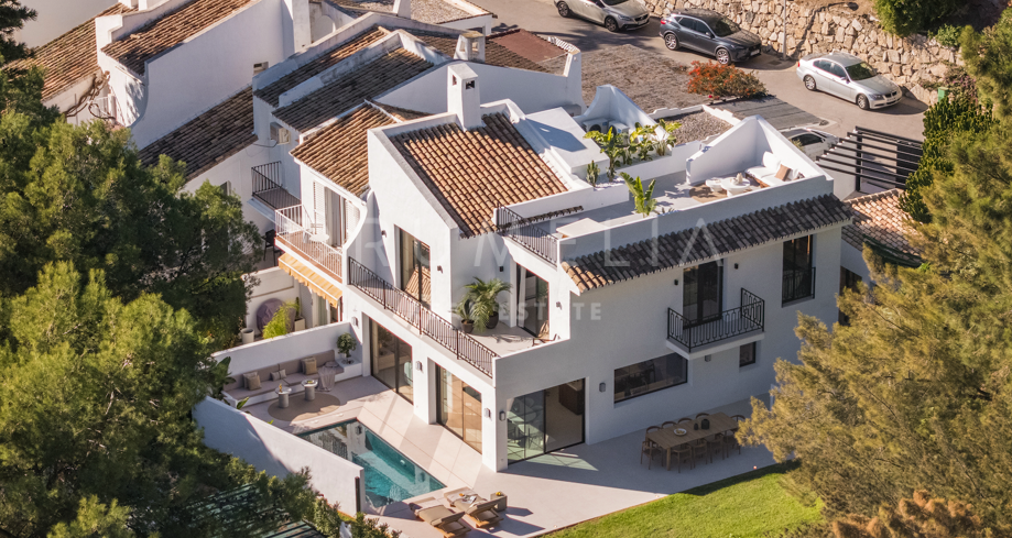 Luxury Renovated Villa with Sea Views in Peñablanca, Nueva Andalucía