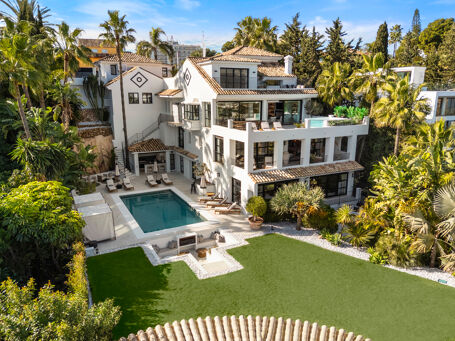 Art de Vivre Méditerranéen Moderne à Nueva Andalucía, Marbella