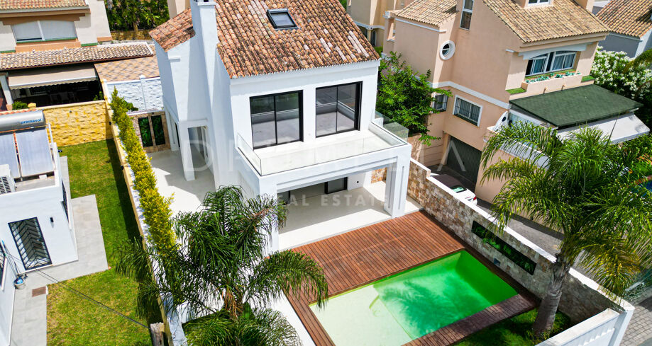 Villa Acqua - Beachside Luxury, The New Golden Mile