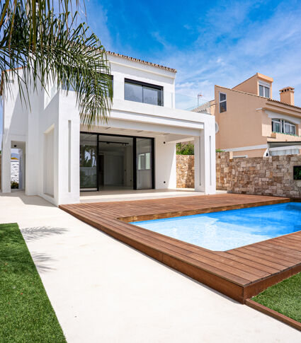 Villa Acqua - Beachside Luxury, The New Golden Mile