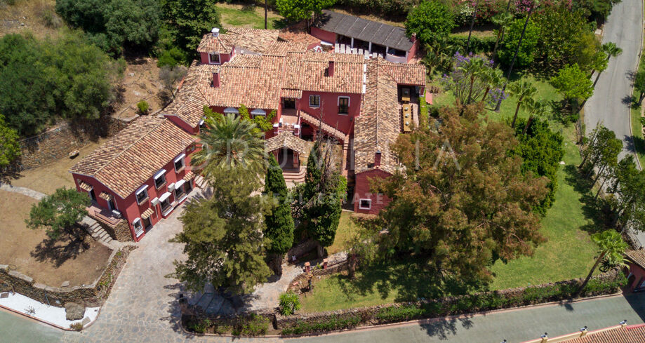 Magnificent 12-Bedroom Hacienda in Vega del Colorado, La Quinta