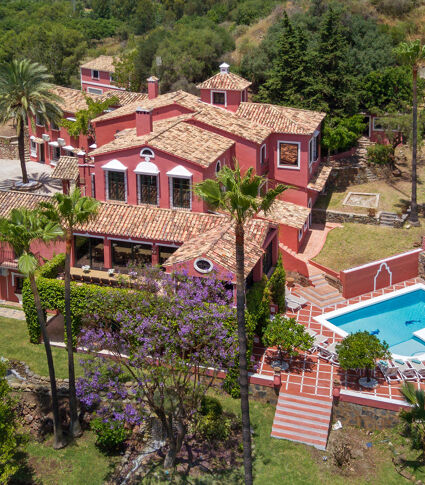 Magnificent 12-Bedroom Hacienda in Vega del Colorado, La Quinta