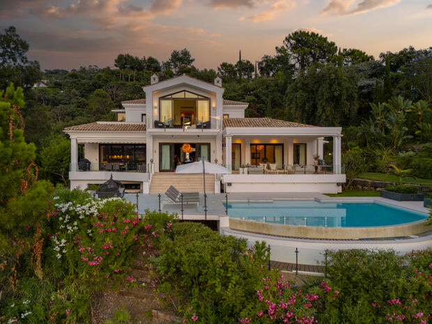 Villa Tilo - Luksusowa Willa w Stylu Śródziemnomorskim na Sprzedaż w La Zagaleta – Pełna Prywatność, Bezpieczeństwo i Panoramiczne Widoki