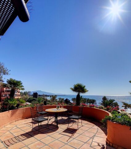 Exklusives Strandpenthouse im Kempinski Hotel, Estepona