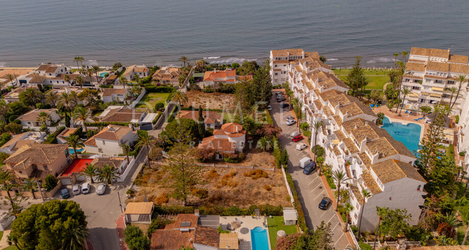 Exclusief Perceel Dicht bij het Strand in Marbesa