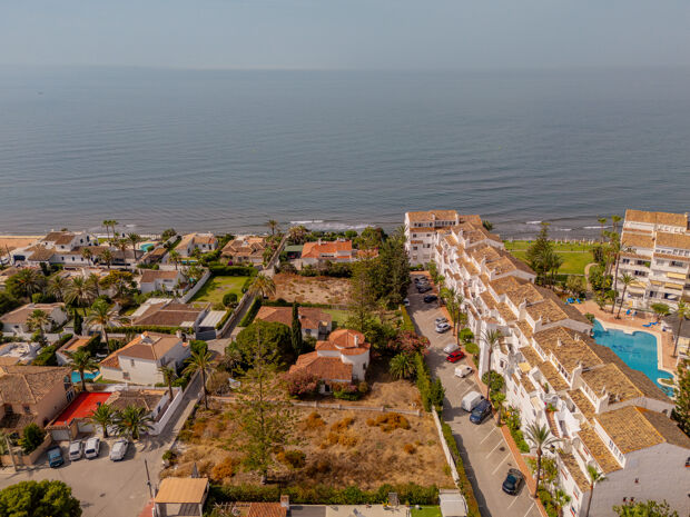 Ekskluzywna Działka Blisko Plaży w Marbesie