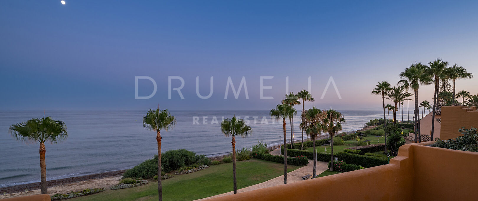 Beachfront Luxury with Panoramic Views in Los Granados del Mar, Estepona
