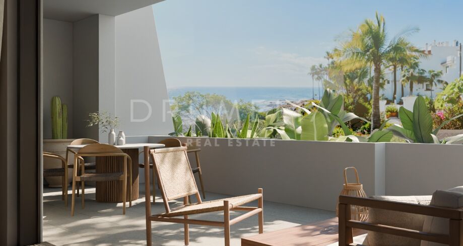 Komplett renovierte Wohnung in erster Strandlinie – Puerto Banús, Marbella