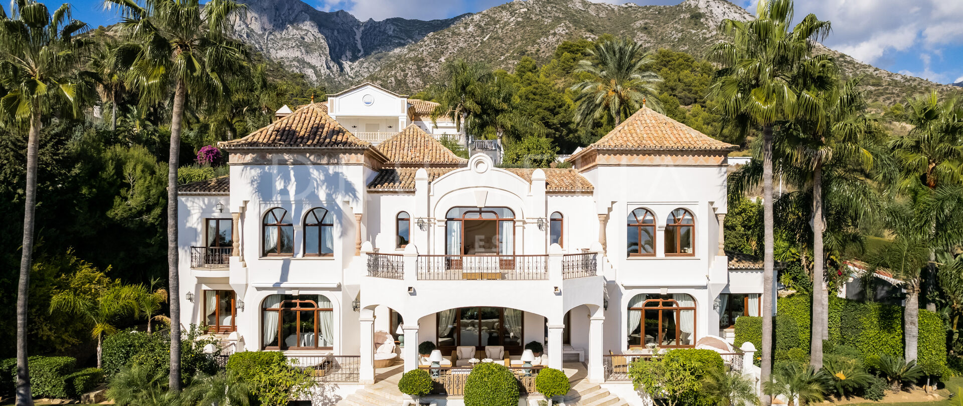Villa Serenata - Elegant Mediterranean Villa with Timeless Charm in Sierra Blanca, Marbella’s Golden Mile