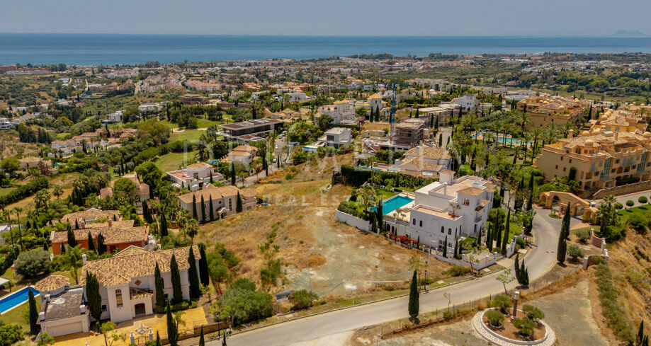 Uniek perceel met panoramisch uitzicht op zee en bergen in Los Flamingos, Benahavís