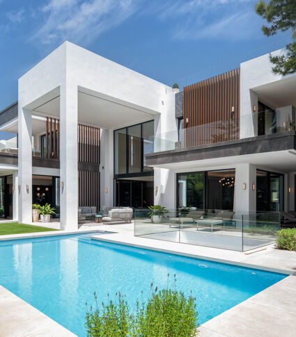 Stunning Contemporary Villa in Nueva Andalucía