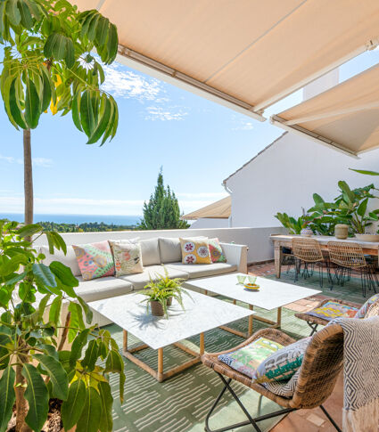Elegant Townhouse with Stunning Sea Views in Marbella Hill Village, Nueva Andalucía