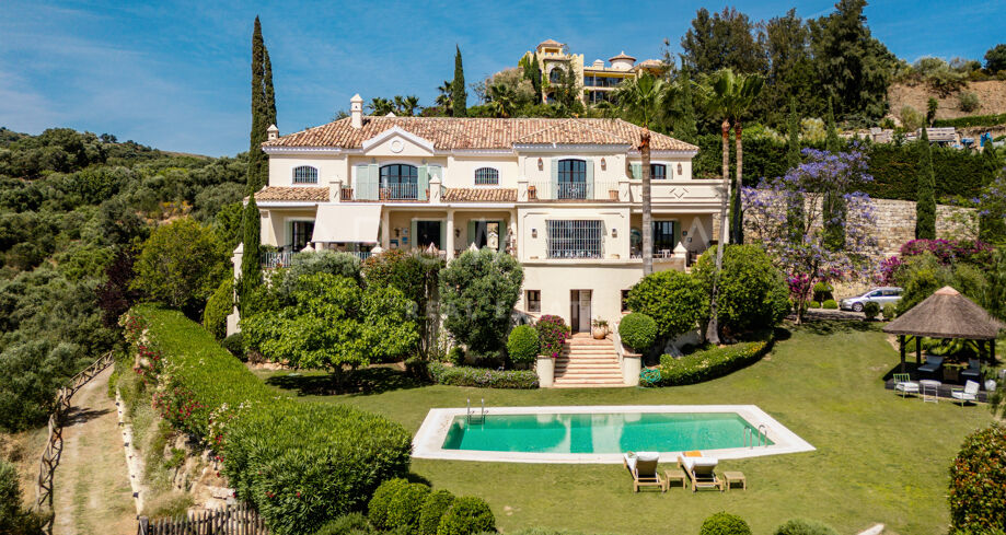 Тихая Вилла с Панорамными Видами в Marbella Club Golf Resort, Benahavís