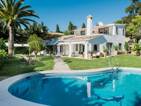 Encantadora Villa Rodeada de Naturaleza en Fuente del Espanto Benahavís