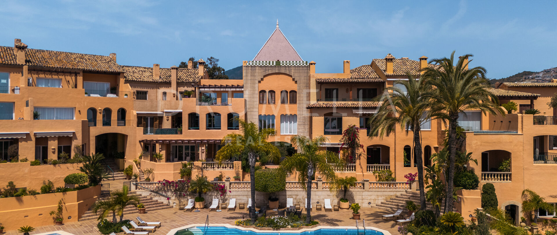 Квартира с Видом на Море в Престижном Комплексе Les Belvederes, Nueva Andalucía