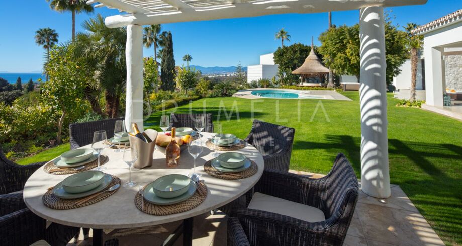 Superbe Villa Rénovée avec Espace Extérieur Exceptionnel à Marbella Est