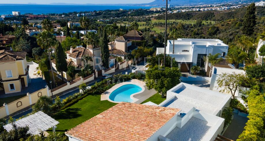 Superbe Villa Rénovée avec Espace Extérieur Exceptionnel à Marbella Est