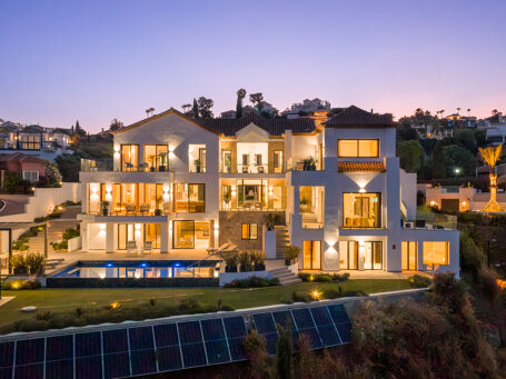 Moderne Villa met Uitzicht op Zee in Los Flamingos, Benahavís