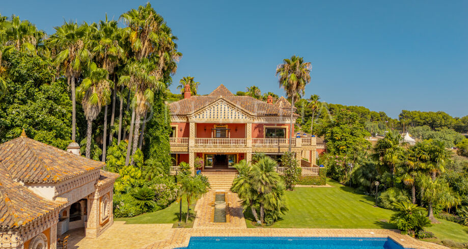 Extraordinaria Gran Mansión con Vistas en Sierra Blanca en venta en la Milla de Oro de Marbella