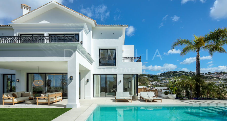 Villa Fortuna - Renoverad Lyxvilla med Havs- och Golfutsikt i Los Arqueros, Benahavís