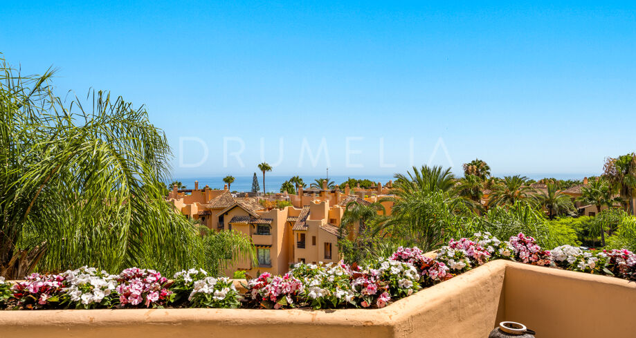 Designer-Penthouse mit Panoramablick im Mansion Club, Marbella