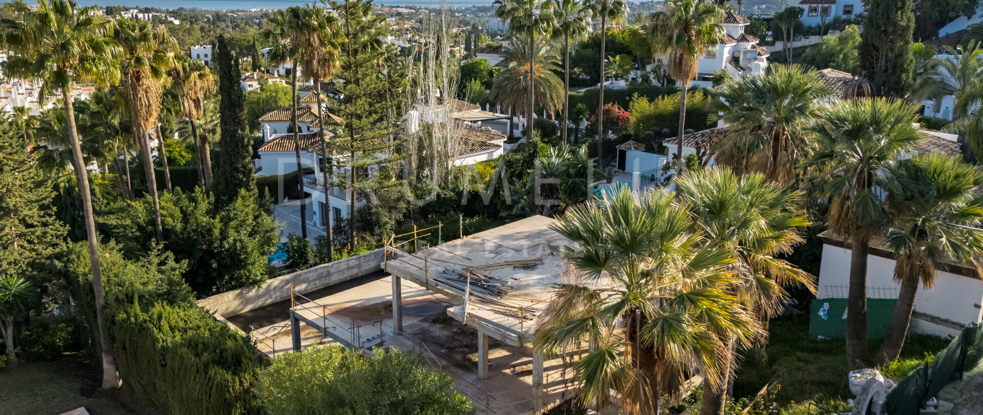 Great Investment Opportunity in a Licensed Villa Structure in Los Naranjos Hill Club