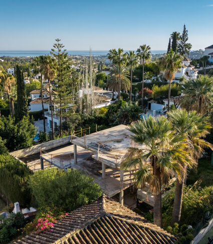 Tolle Investitionsmöglichkeit in einer lizenzierten Villenanlage im Los Naranjos Hill Club