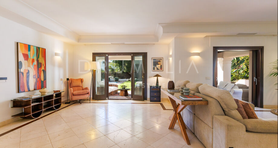 Sjarmerende Familievennlig Villa i Casasola, Marbella