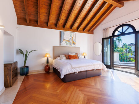 Charming Family Villa in Casasola, Marbella