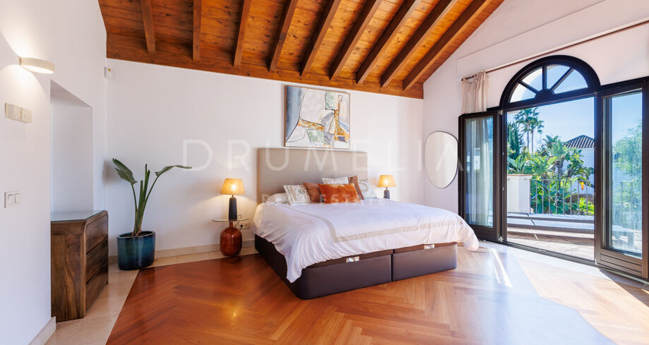 Sjarmerende Familievennlig Villa i Casasola, Marbella