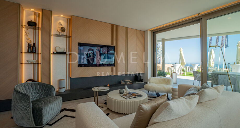 Impresionante Apartamento en Planta Baja con Vistas al Mar en The View Marbella, Benahavis