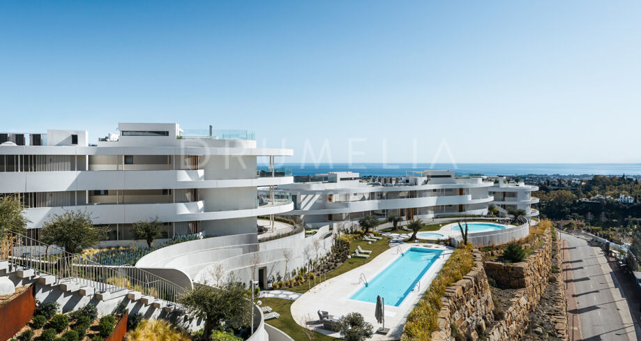 Atemberaubende Erdgeschosswohnung mit atemberaubendem Meerblick in The View Marbella, Benahavis