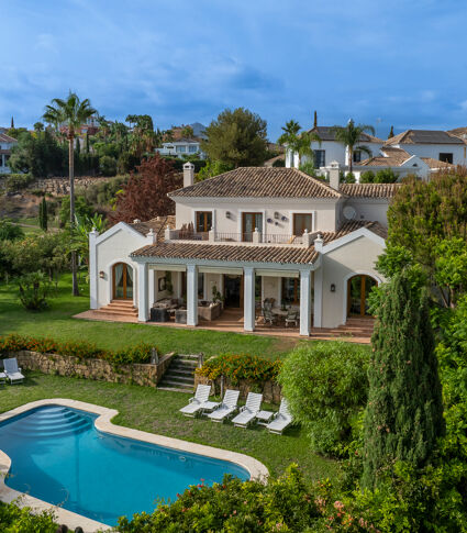 Elegant Mediterranean Villa in Los Flamingos