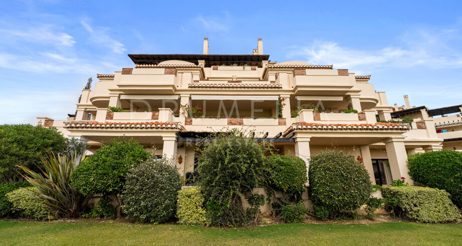 Appartement de luxe avec 5 chambres et prestations haut de gamme à Los Capanes del Golf